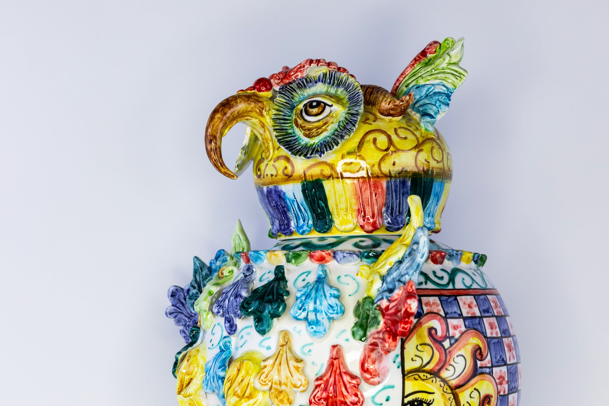 Civetta in ceramica di Caltagirone