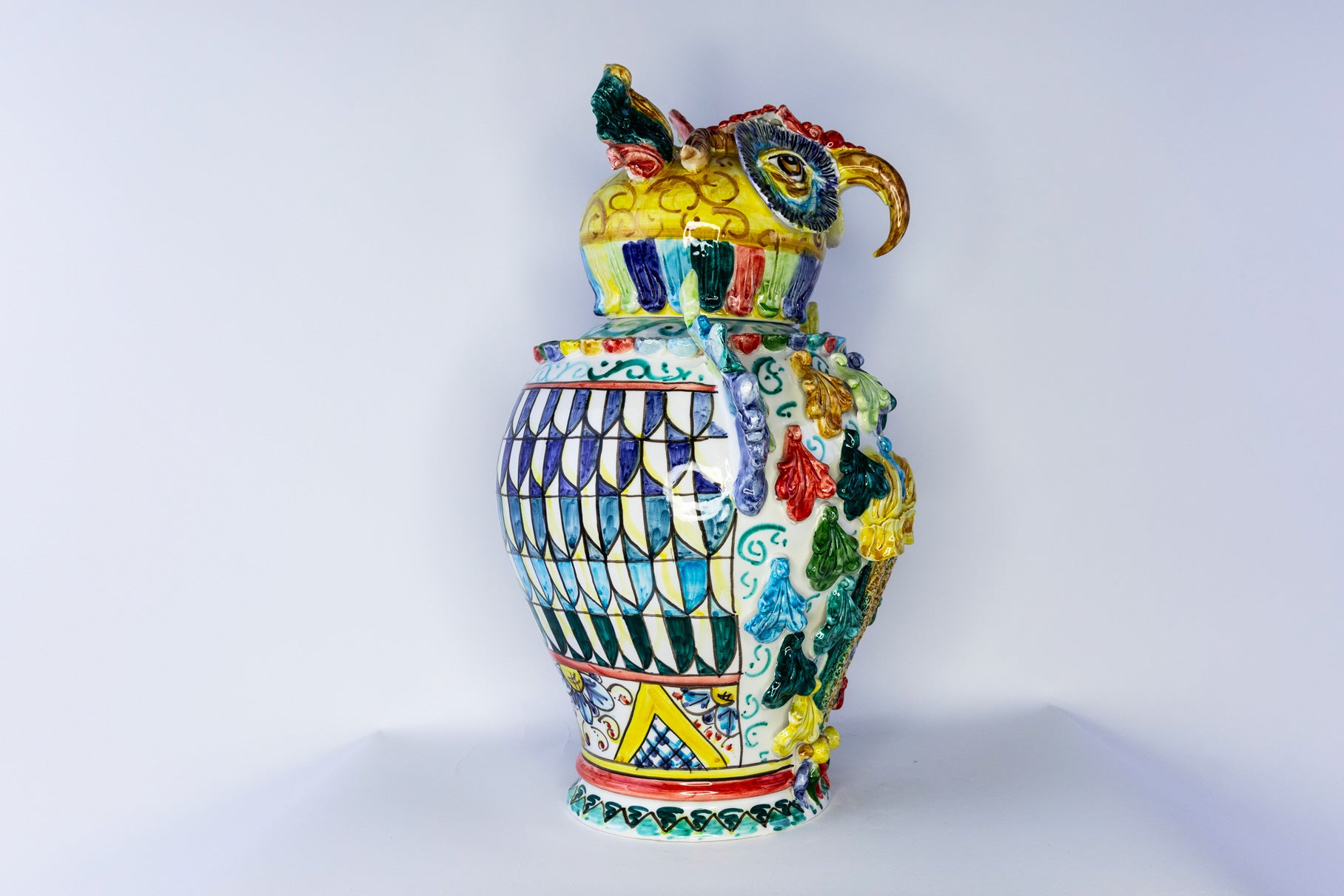Civetta in ceramica di Caltagirone